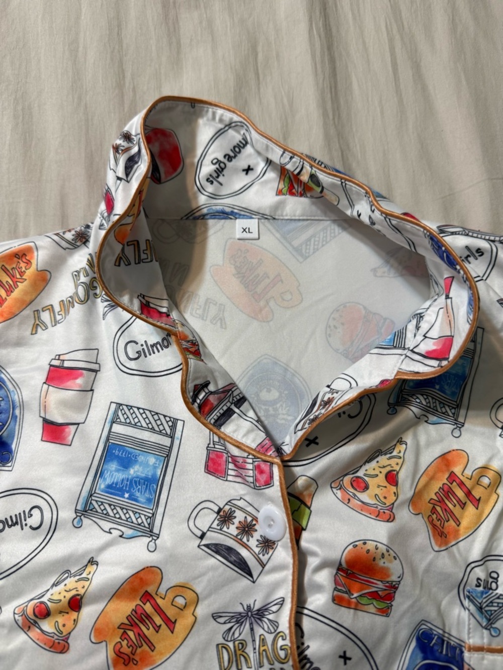 Gilmore-Style XL White Novelty Print pajama set (NEW)